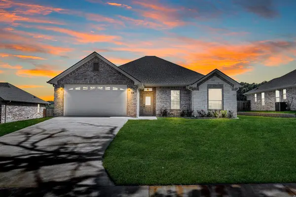 114 Hay Meadow Drive, Winona, TX 75792