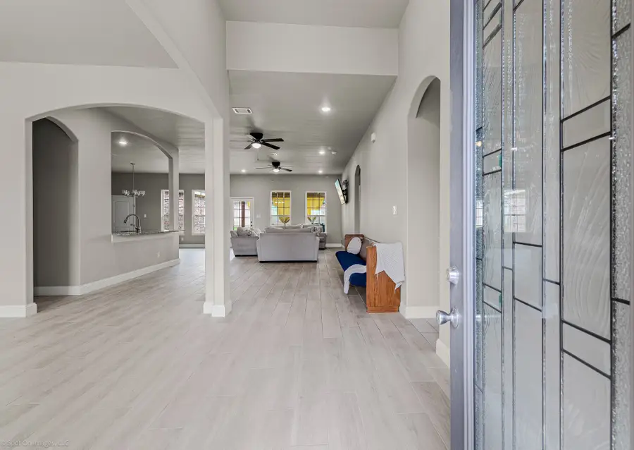 5585 Justine Place, Fort Worth, TX 76126 - Image #2