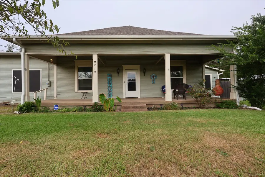 210 Hopkins, Alba, TX 75410 - Image #2