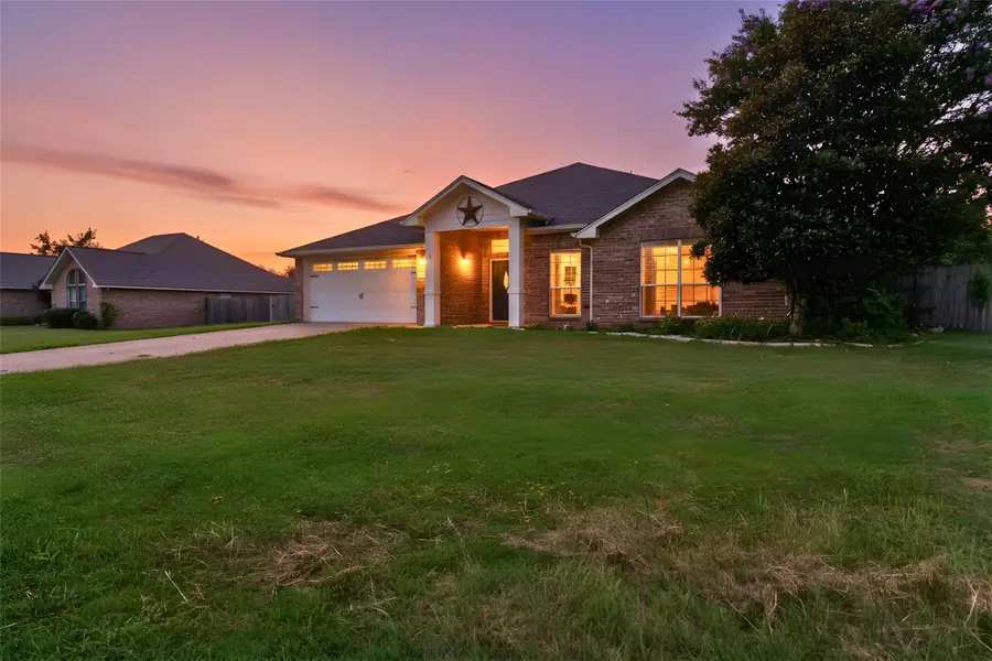 833 Greenwood Circle, Lindale, TX 75771 - #3