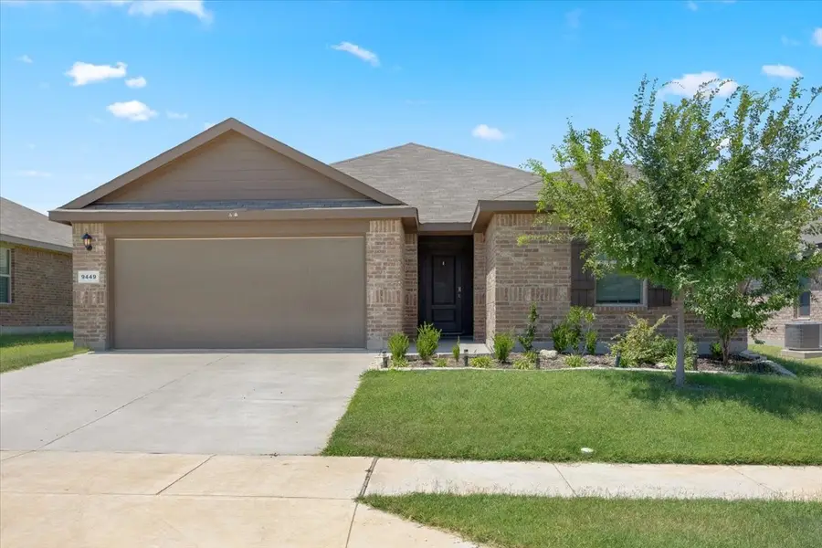 9449 Firedog Drive, Saginaw, TX 76131 - #2