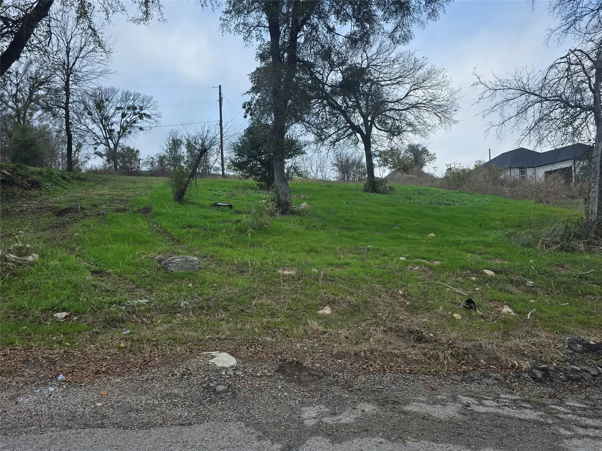 2911 Market Avenue, Fort Worth, TX 76106 - Image #1