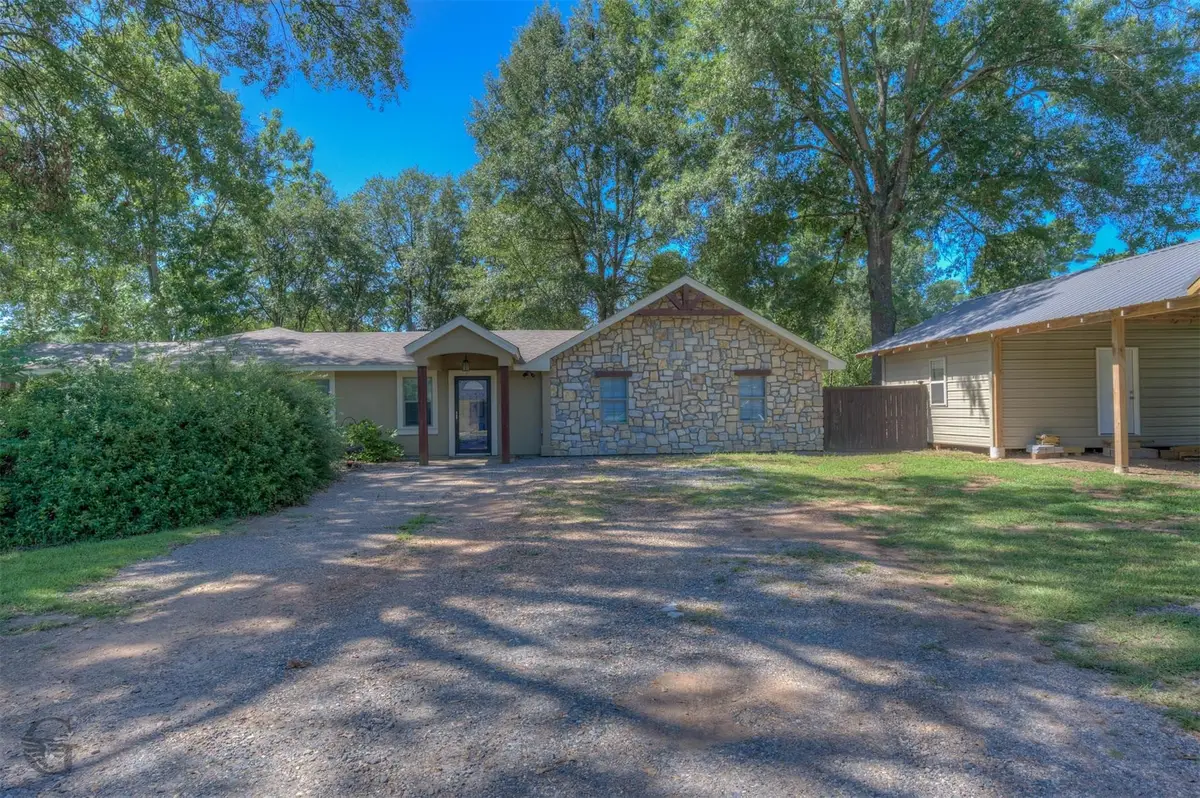 319 Larkin Street, Benton, LA 71006 - Image #1