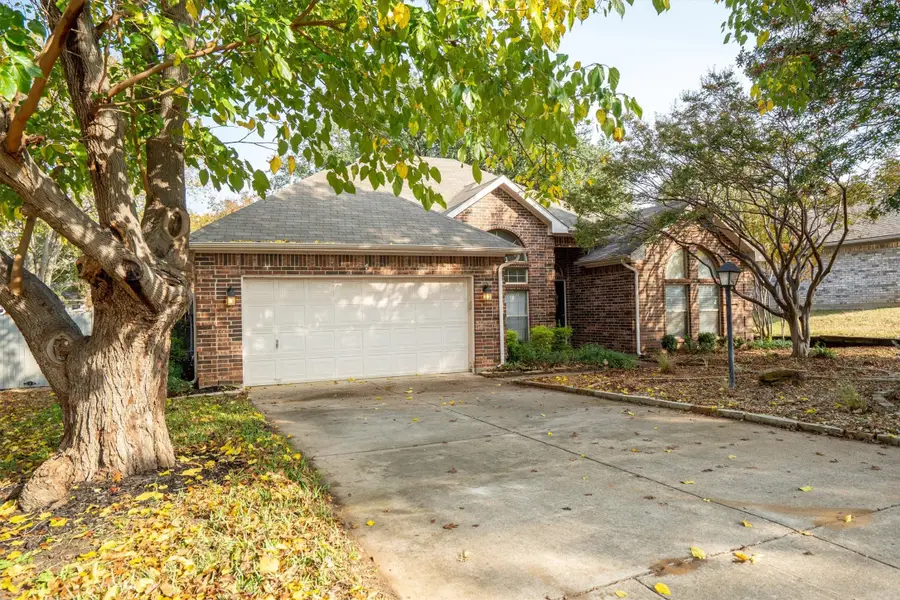 2944 Chris Lane, Grapevine, TX 76051 - Image #2