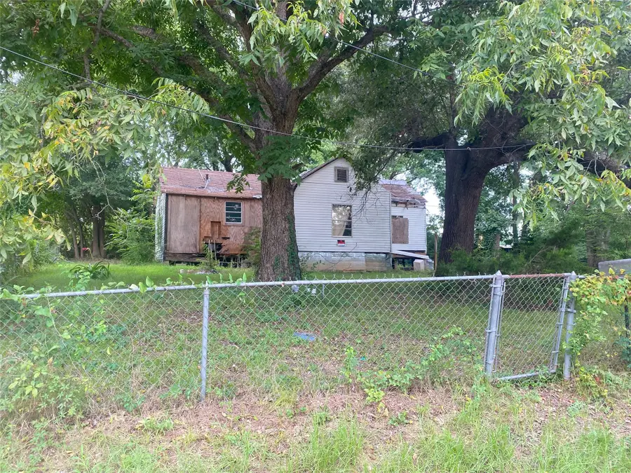 701 Eleanor Street, Gladewater, TX 75647 - #2