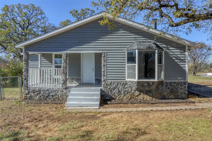 1301 S Scullin Avenue, Denison, TX 75020 - Image #2