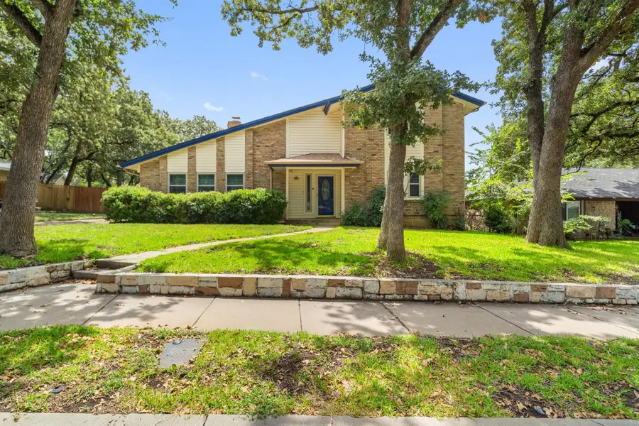 6736 Starnes Road, North Richland Hills, TX 76182 - Image #2