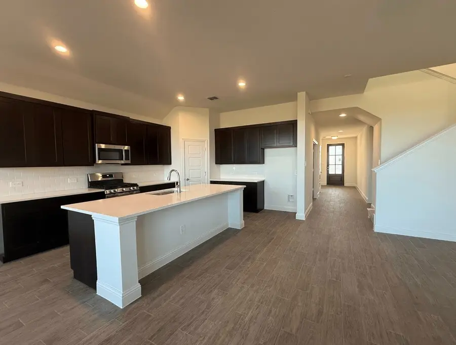 5016 Meadow Vista Lane, Fort Worth, TX 76036 - Image #2