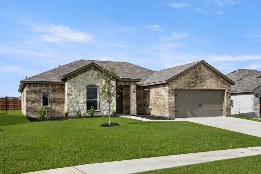 1188 Oak Spring Drive, Burleson, TX 76028 - Image #2