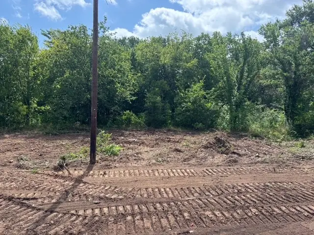 7136 Merrill Court, Burleson, TX 76028 - Image #3