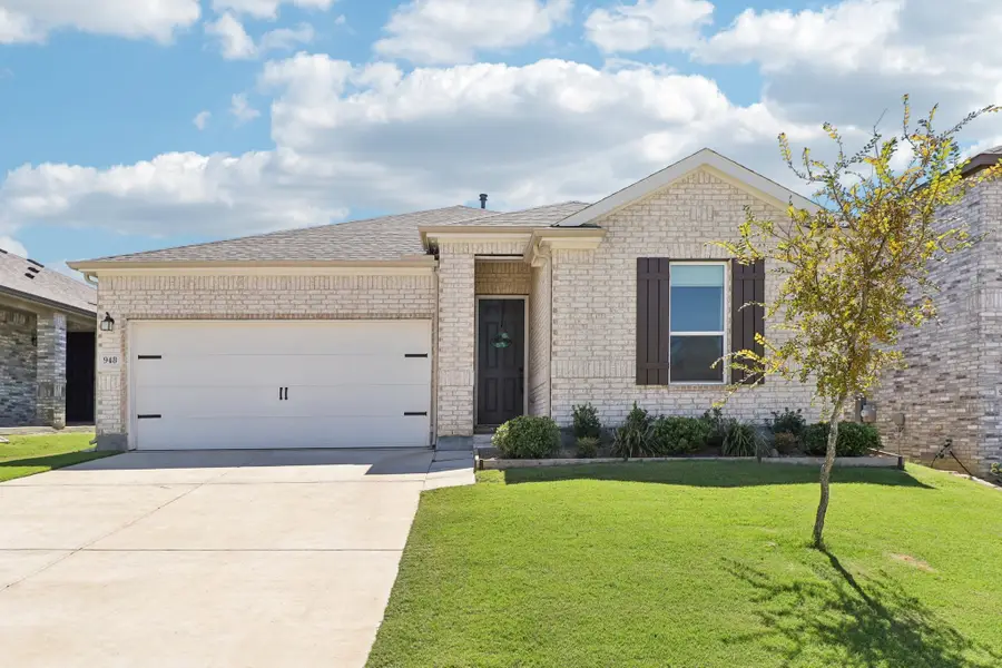 948 Brock Drive, Aubrey, TX 76227 - Image #2
