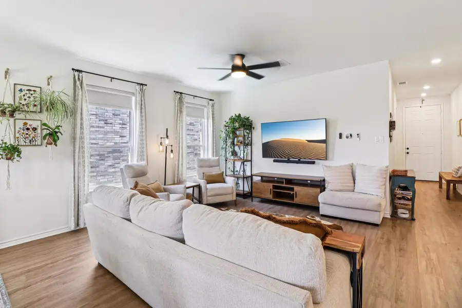 948 Brock Drive, Aubrey, TX 76227 - Image #3