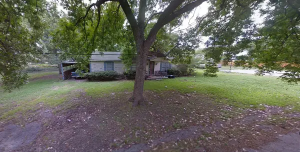 415 Franklin Street, Wolfe City, TX 75496