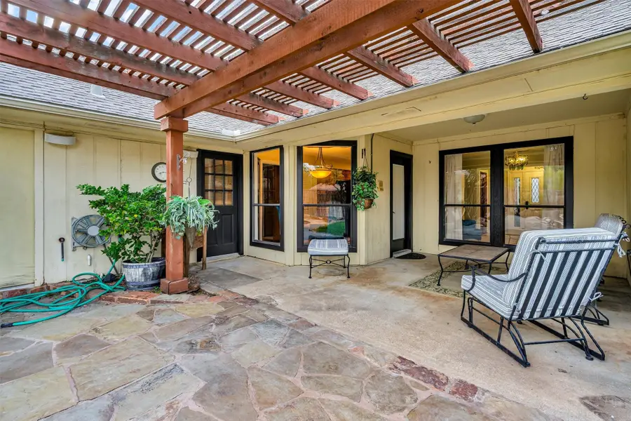 2218 Valley Mill, Carrollton, TX 75006 - Image #2