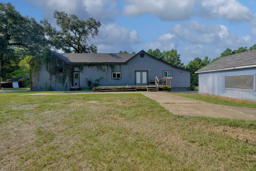 2071 W Point Tap Road, Palestine, TX 75803 - #2