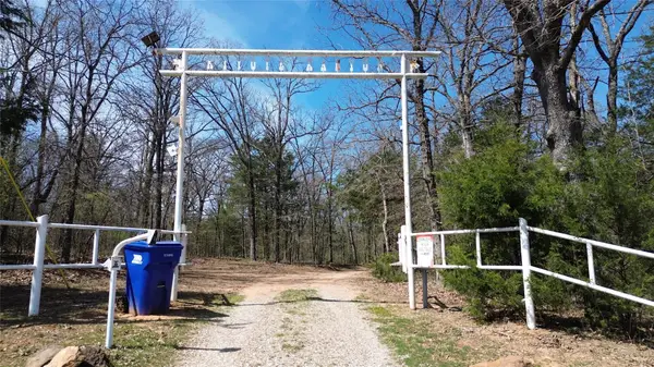 7275 Leavenworth Trail, Mead, OK 73449