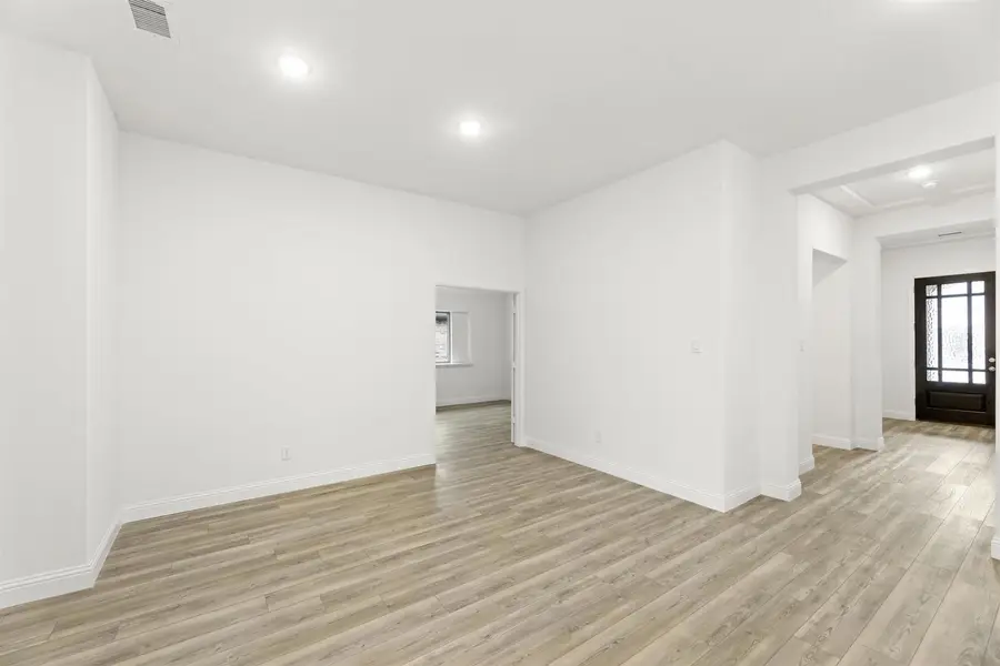 1644 Elle Lane, Aubrey, TX 76227 - Image #3