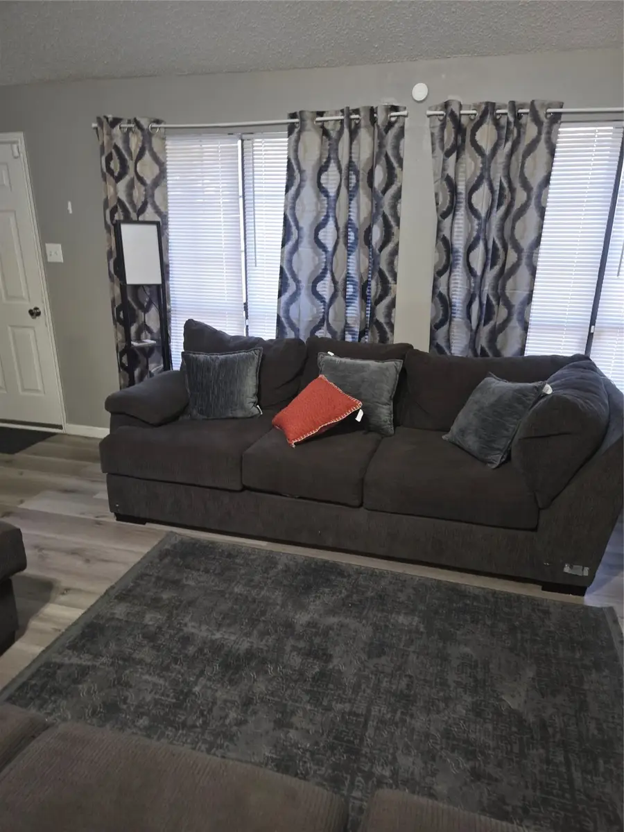 937 Knollwood Drive, Desoto, TX 75115 - Image #3