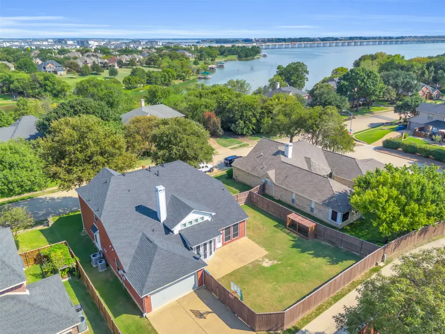 4301 Vista Creek Drive, Rowlett, TX 75088 - Image #2