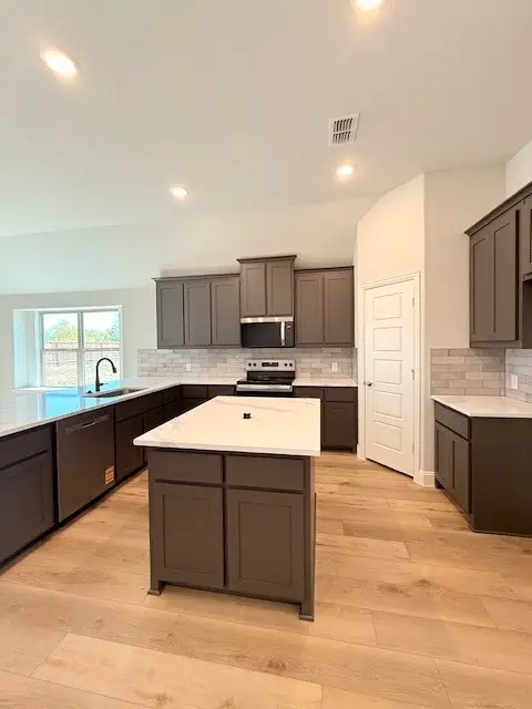 2421 Stardust Trail, Venus, TX 76084 - Image #3