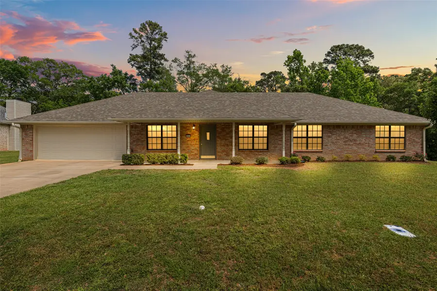 605 Briarwood Drive, Gladewater, TX 75647 - Image #2