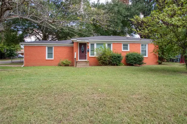 2216 Gish Lane, Tyler, TX 75701