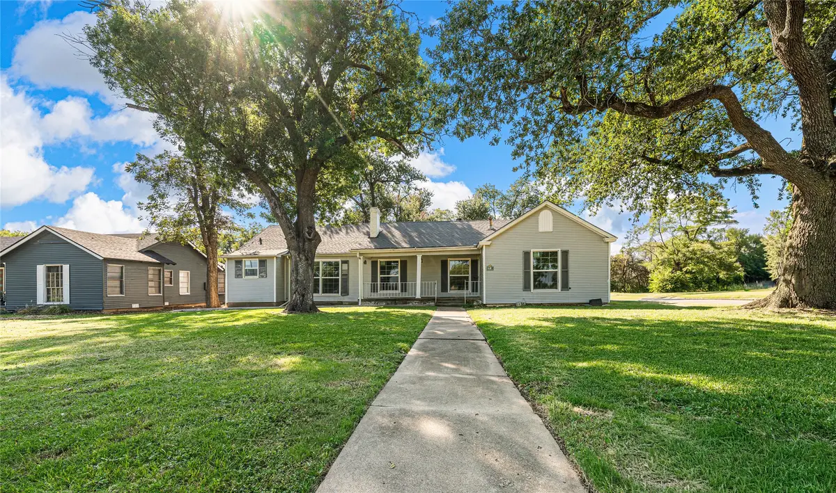 2928 Pine Avenue, Waco, TX 76708 - Image #1