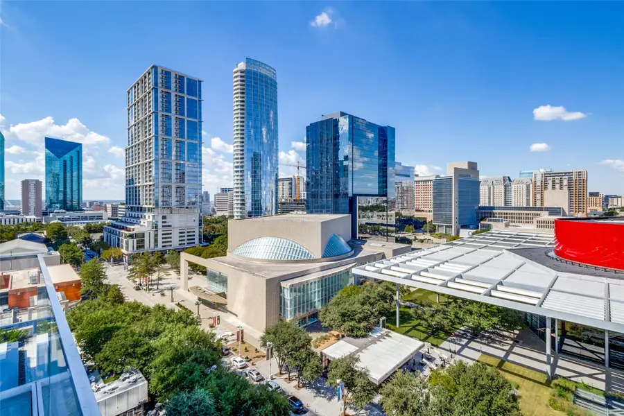 1747 Leonard Street #802, Dallas, TX 75201 - Image #2