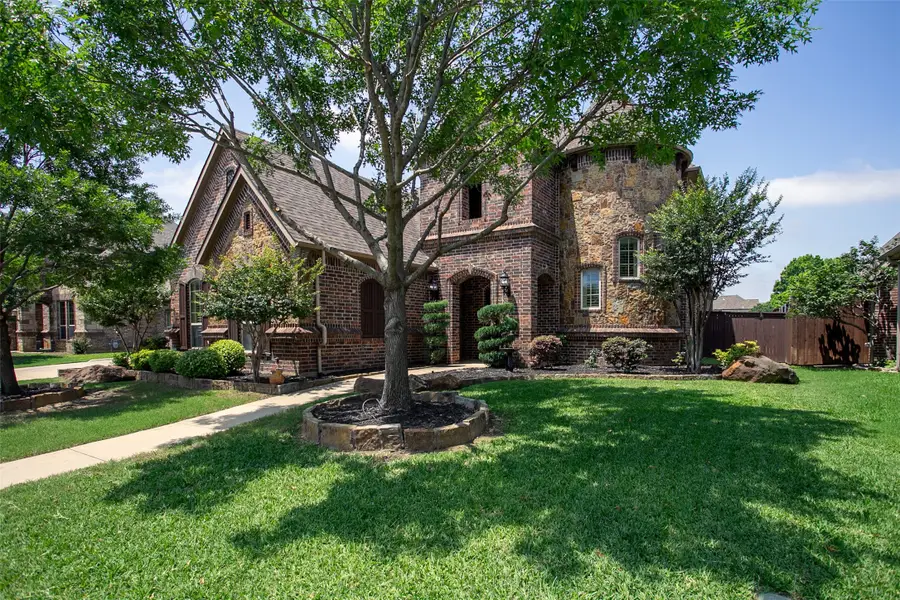 7905 Hallmark Drive, North Richland Hills, TX 76182 - Image #3
