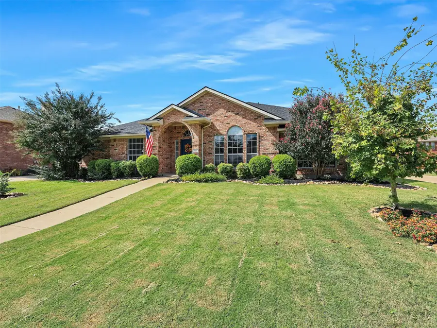 320 Hampstead Drive, Murphy, TX 75094 - Image #2