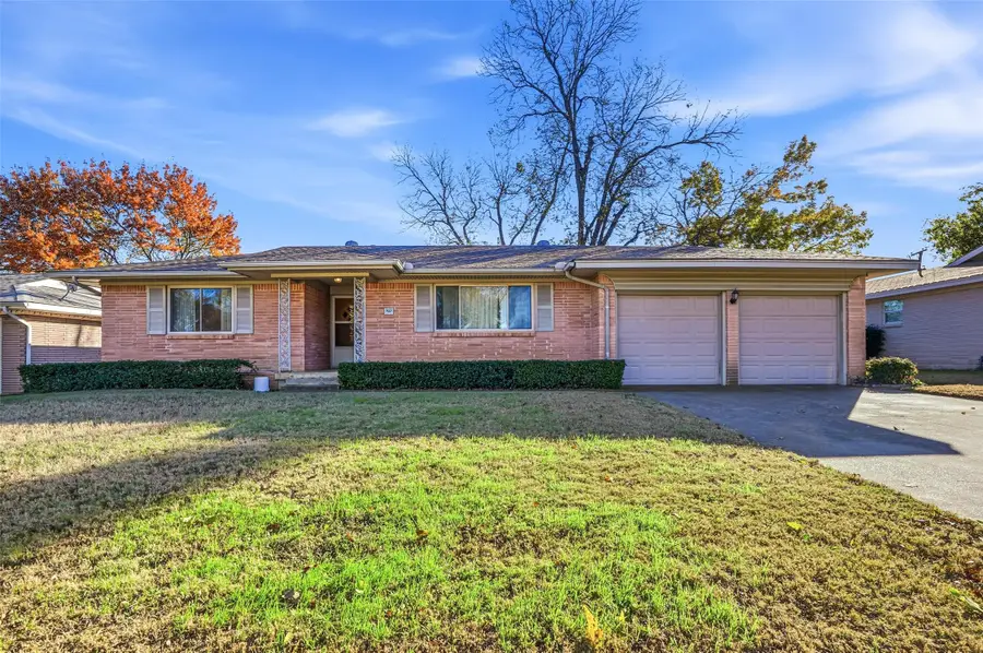 1512 White Way Drive, Arlington, TX 76013 - Image #2