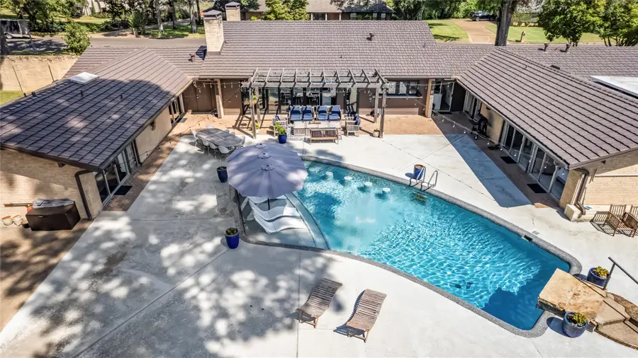 1300 Montclair Street, Longview, TX 75601 - #3