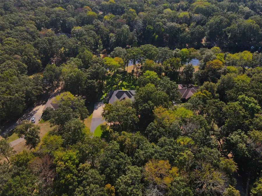 404 County Road 4220, Mount Pleasant, TX 75455 - Image #2