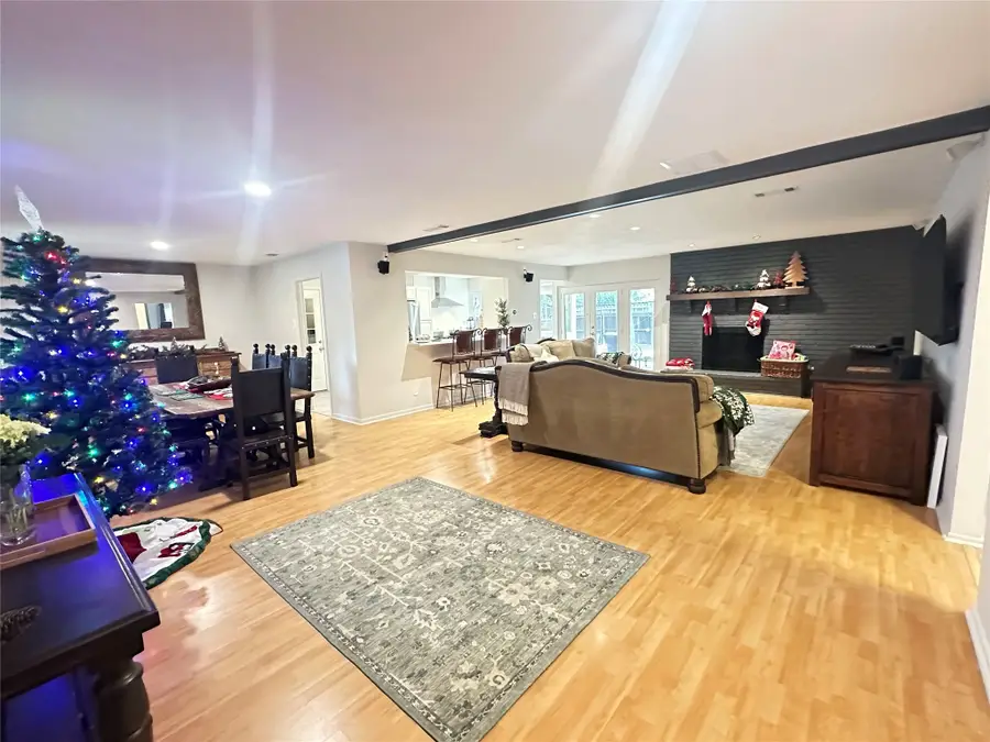 3807 Blue Trace Lane, Farmers Branch, TX 75244 - Image #3