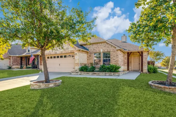 2672 Calmwater Drive, Little Elm, TX 75068