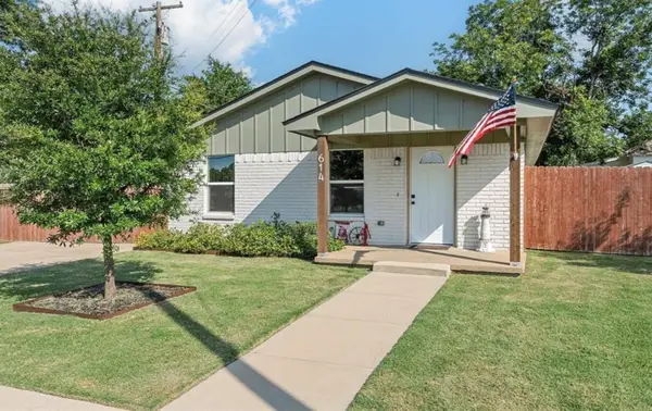 614 W 3rd Street, McGregor, TX 76657