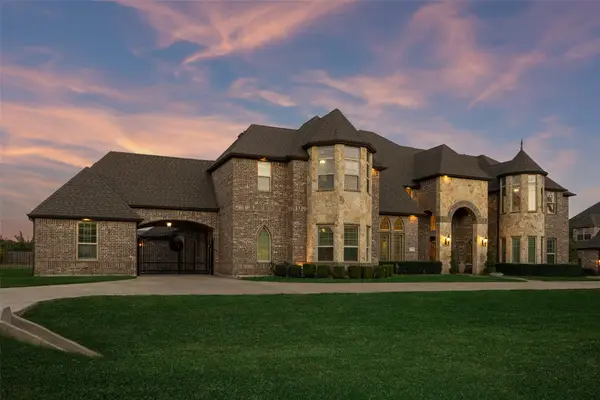 715 Simmons Road, Double Oak, TX 75077