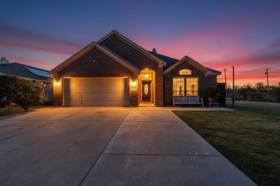 10332 Grigsby Drive, Fort Worth, TX 76140 - Image #3