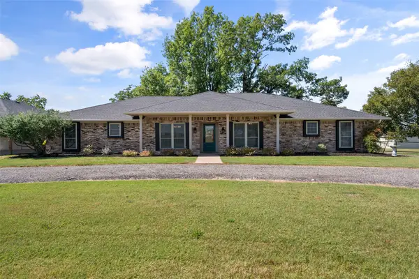 1169 NW County Road 2160, Barry, TX 75102