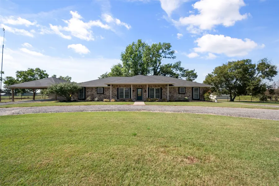 1169 NW County Road 2160, Barry, TX 75102 - Image #2