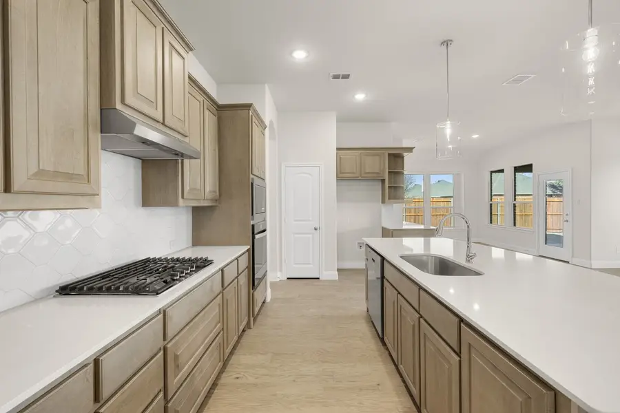 901 Meadow View Drive, Cleburne, TX 76033 - #2