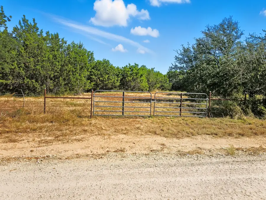 5698 County Road 102, Purmela, TX 76566 - Image #2