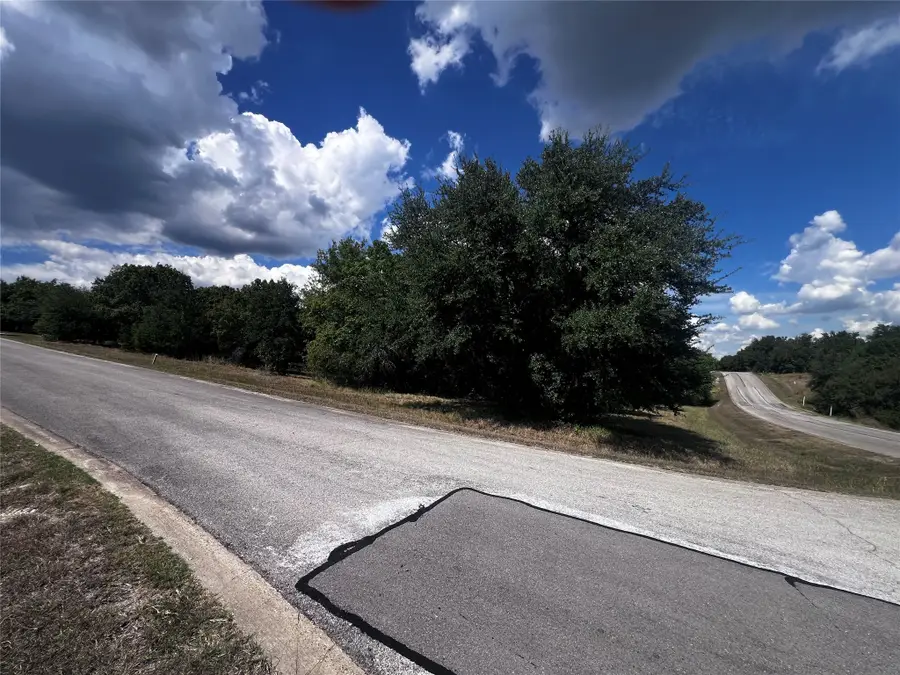 8504 Summerhill Lane, Cleburne, TX 76033 - Image #2