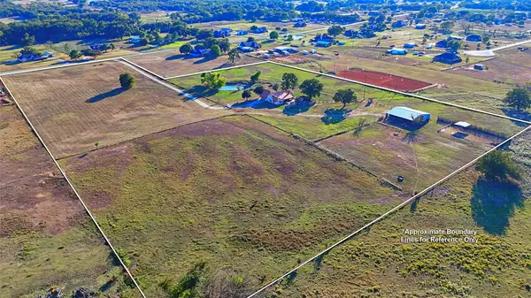 202 County Road 3470, Paradise, TX 76073