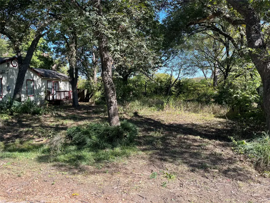 309 S Jernigan Street, Bells, TX 75414 - Image #2