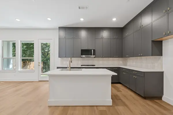 428 Waterscape Drive #1340, Hickory Creek, TX 75065