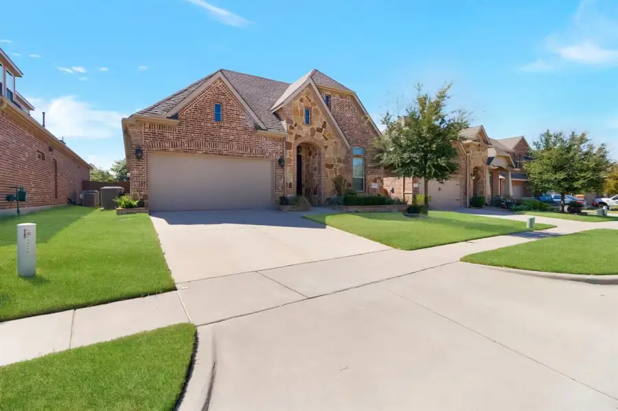 10713 Parnell Drive, McKinney, TX 75072 - Image #2