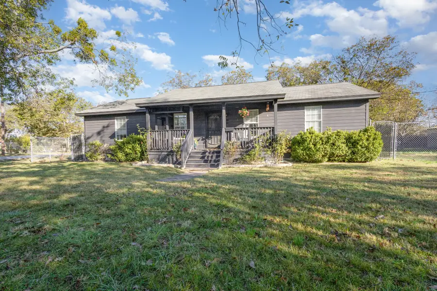 701 E Brin Street, Terrell, TX 75160 - Image #2