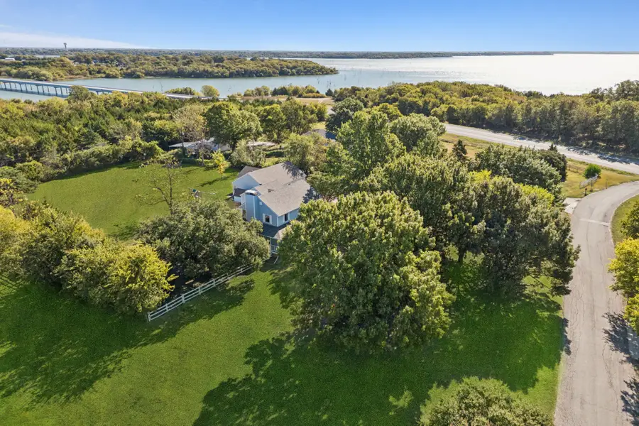 1605 Holyoak Lane, Lucas, TX 75002 - Image #2