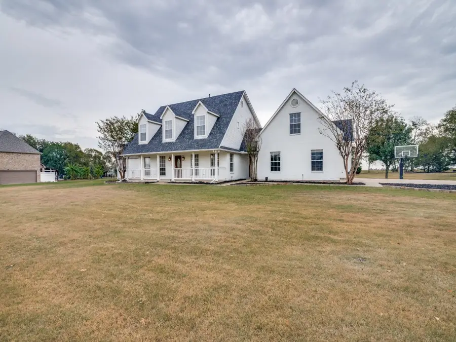 732 Equestrian Drive, Rockwall, TX 75032 - Image #2